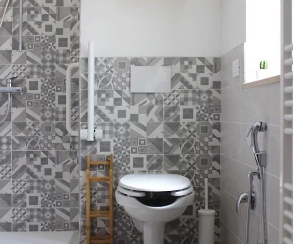 Regenzio Pensión 3*